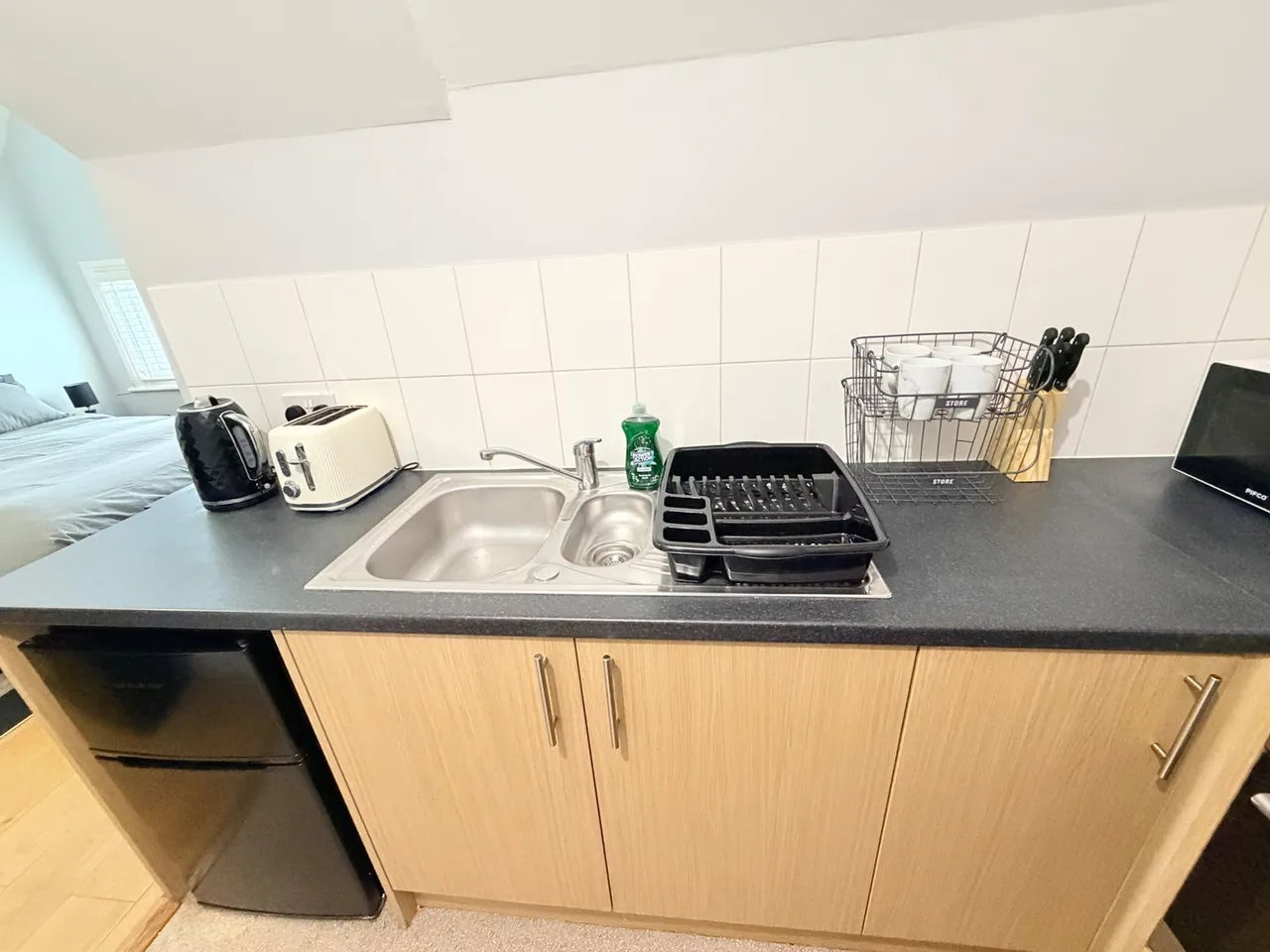 Ashdown Road, Epsom, KT17, photo 15