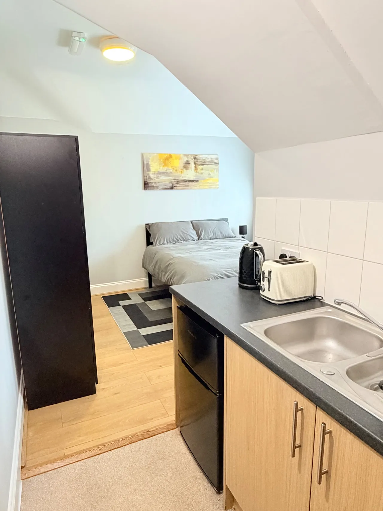 Ashdown Road, Epsom, KT17, photo 6