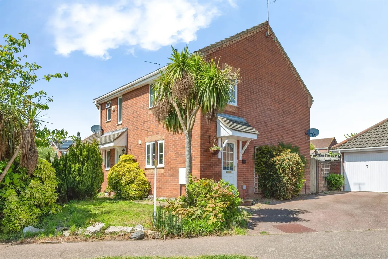2 bed house for sale — Acorn Road, North Walsham