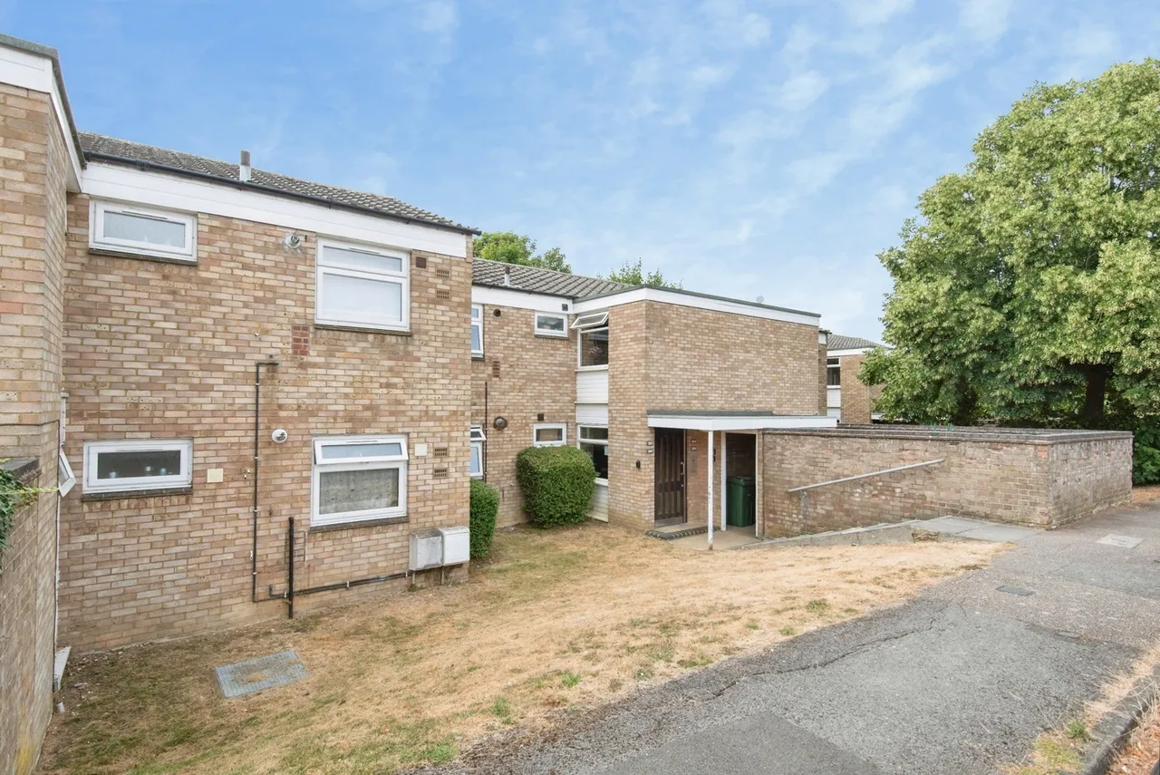 1 bed flat for sale — Dunlin, Letchworth Garden City, Hertfordshire, SG6