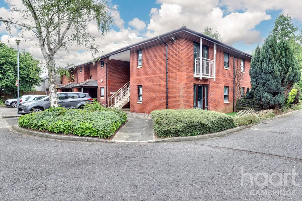1 bed flat for sale, Robert Jennings Close, Cambridge, CB4