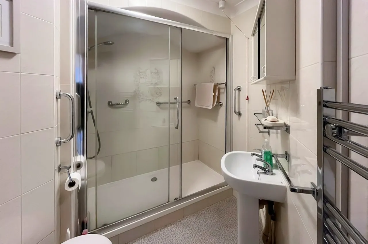 Rustington, Littlehampton, BN16, photo 8
