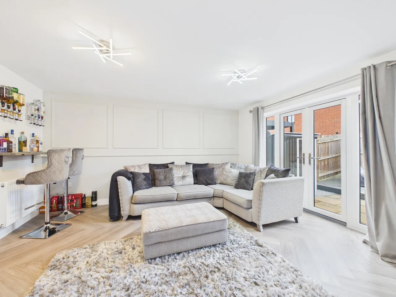Willowbank Close, Hinckley, LE10, photo 8