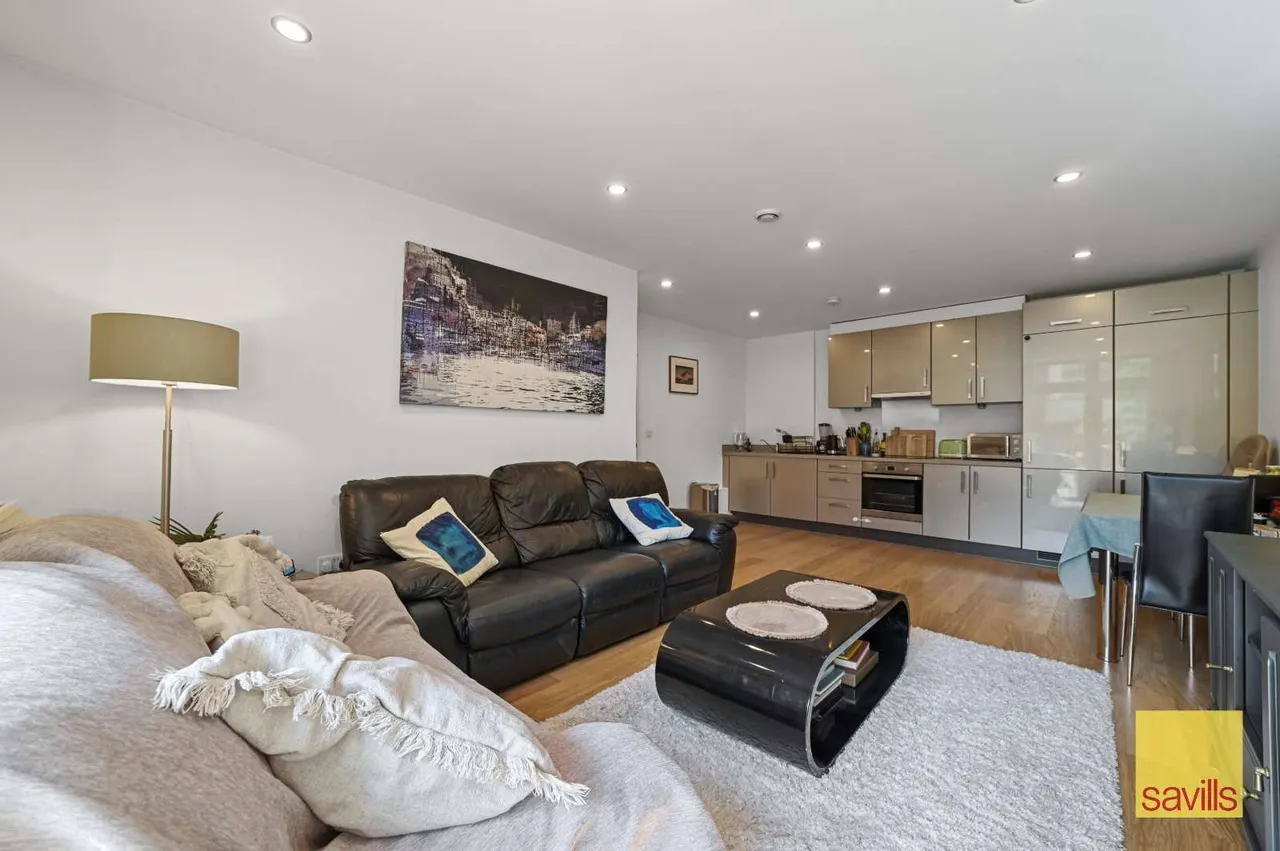 Coral Apartments, 6 Salton Square, Limehouse, London, E14 7GL, photo 6