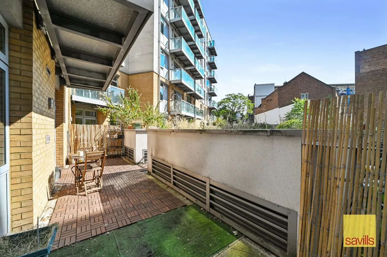 Coral Apartments, 6 Salton Square, Limehouse, London, E14 7GL, photo 9