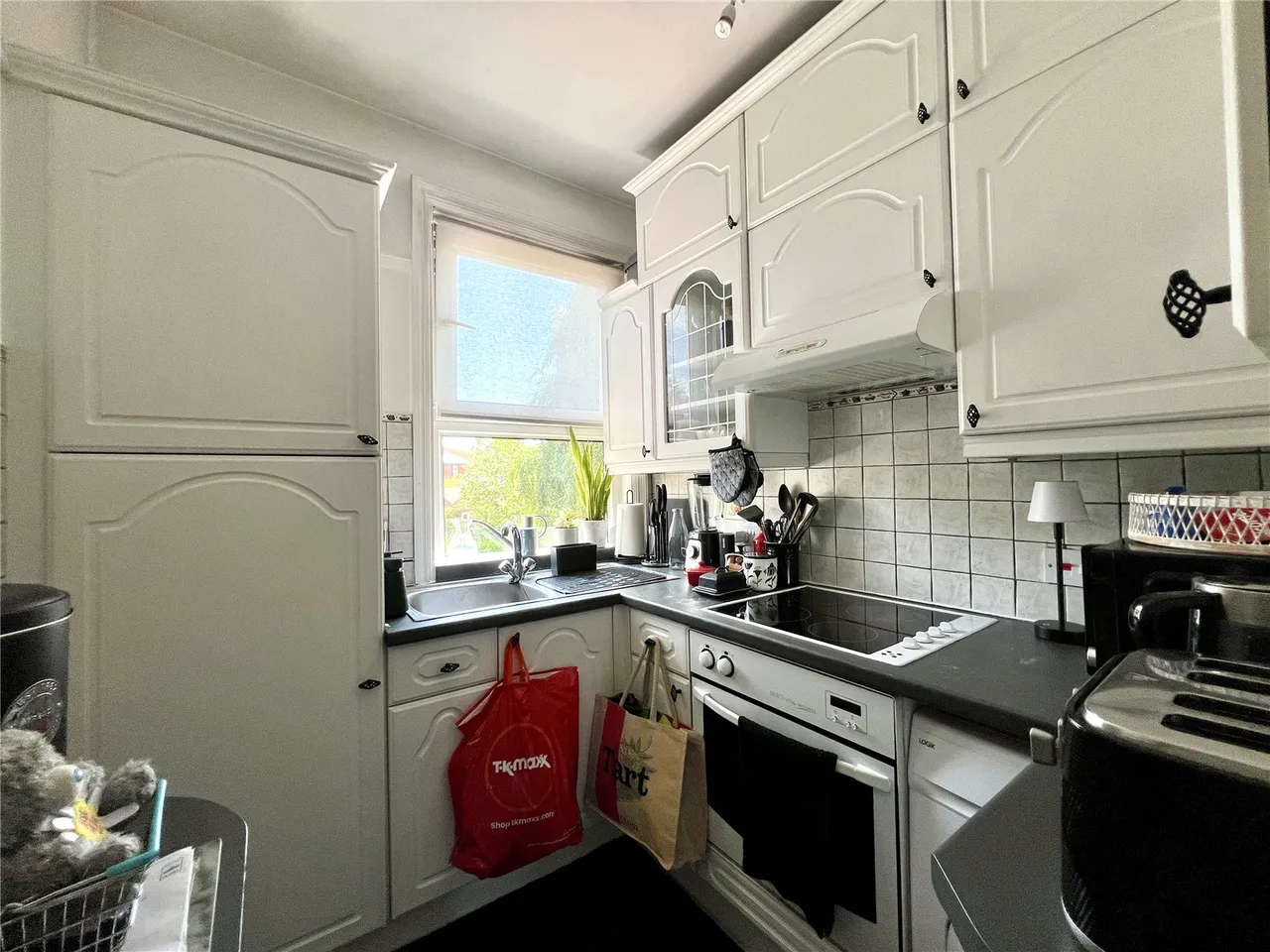 Clandon Road, Guildford, GU1, photo 3