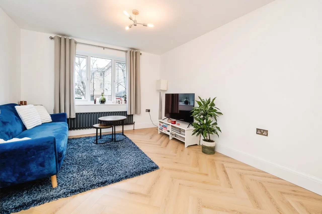 Dells Close, Chingford, London, E4, photo 5
