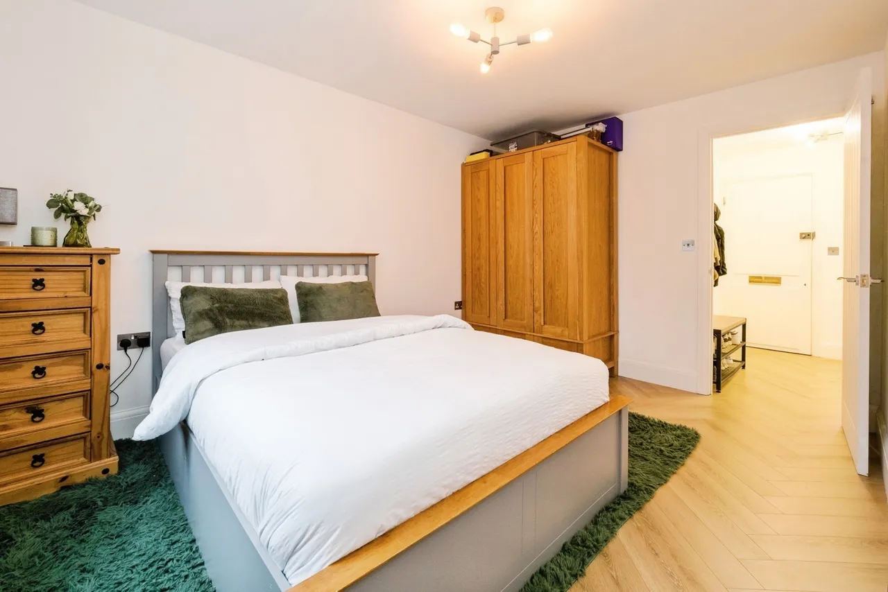 Dells Close, Chingford, London, E4, photo 13
