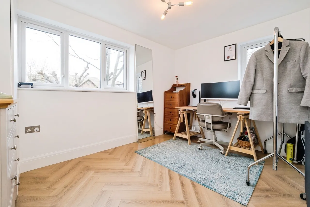 Dells Close, Chingford, London, E4, photo 15
