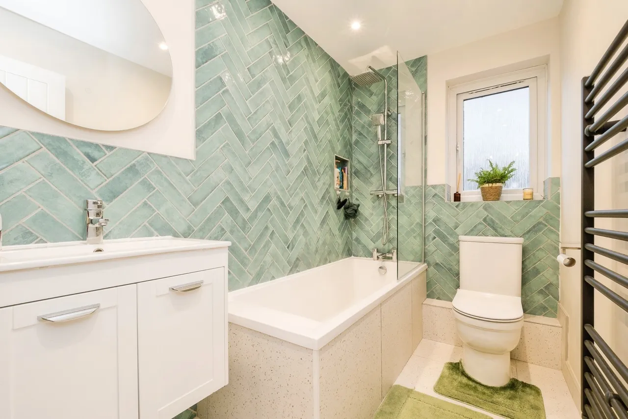 Dells Close, Chingford, London, E4, photo 14