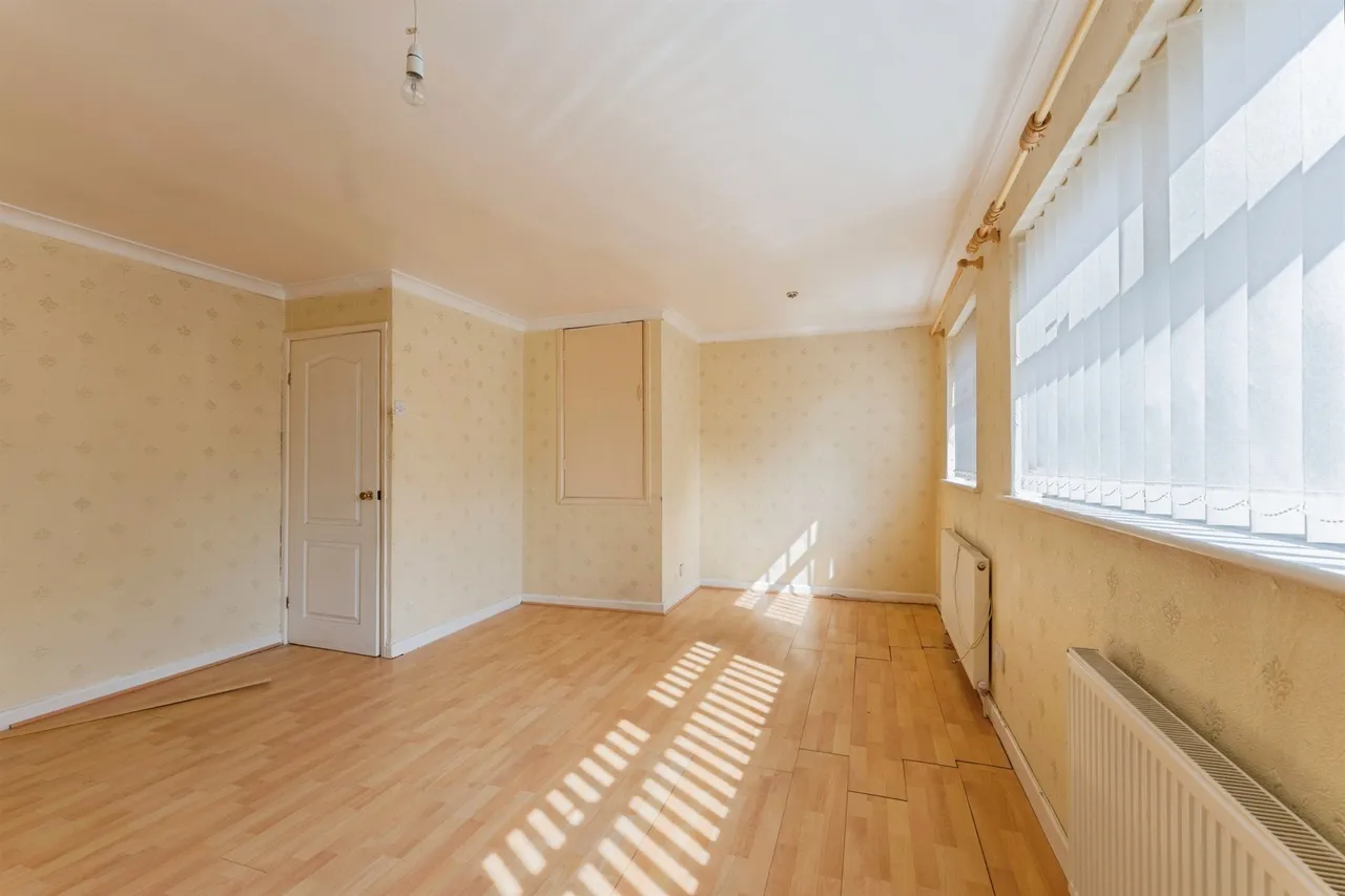 Summertrees Road, Great Sutton, Ellesmere Port, photo 11