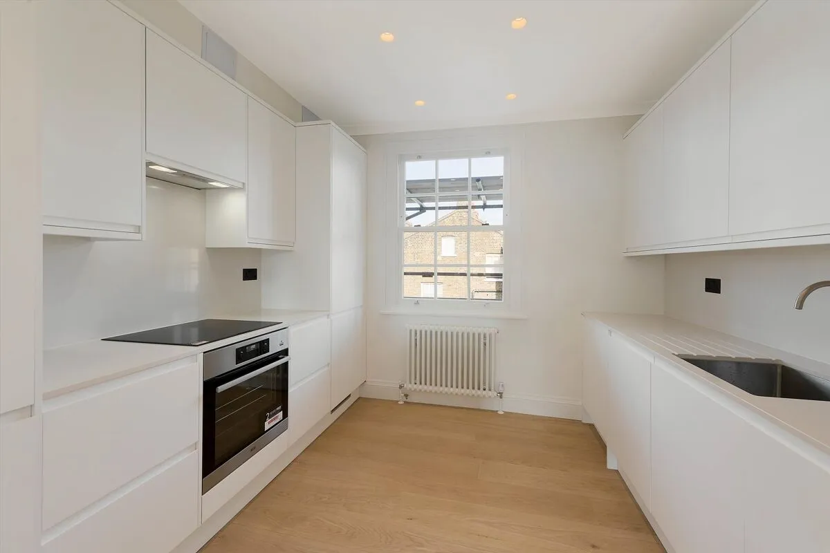 Sutherland Street, London, SW1V, photo 3