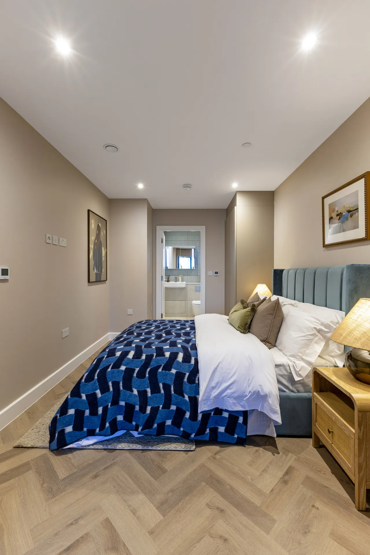 Wimbledon Place, The Broadway, London..., photo 9