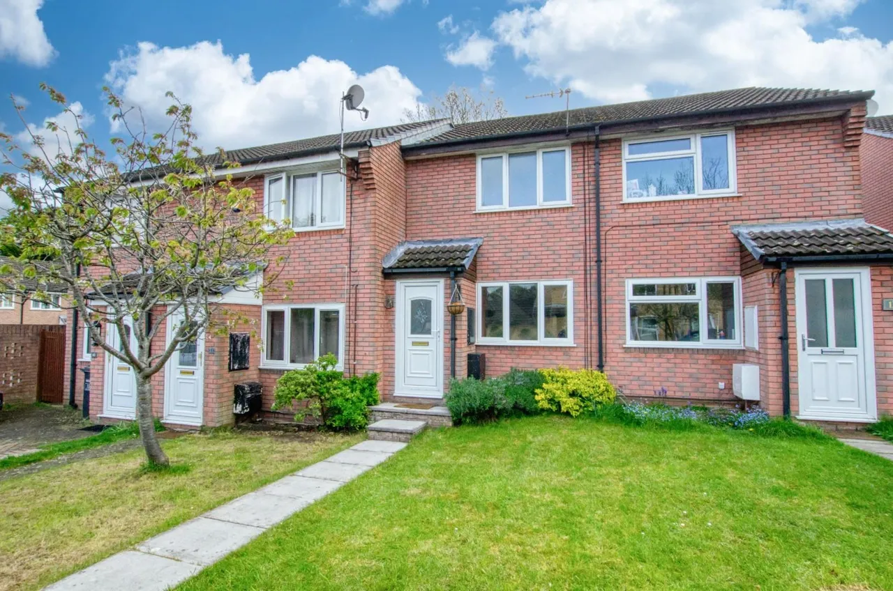 2 bed house for sale — Lynn Close, West End, Southampton, SO18 3LQ
