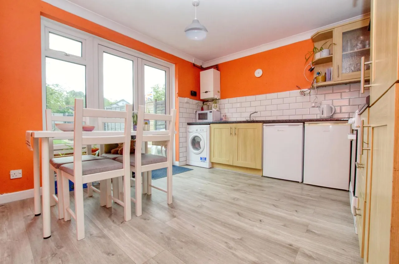 Lynn Close, West End, Southampton, SO18 3LQ, photo 6
