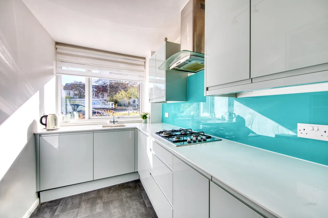 Bourne Court, Wanstead, photo 5