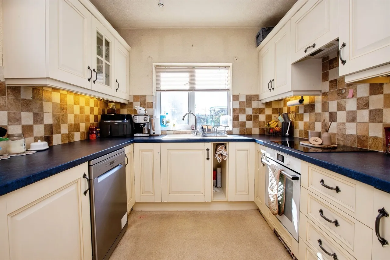 Grange Street, Alfreton, DE55, photo 4