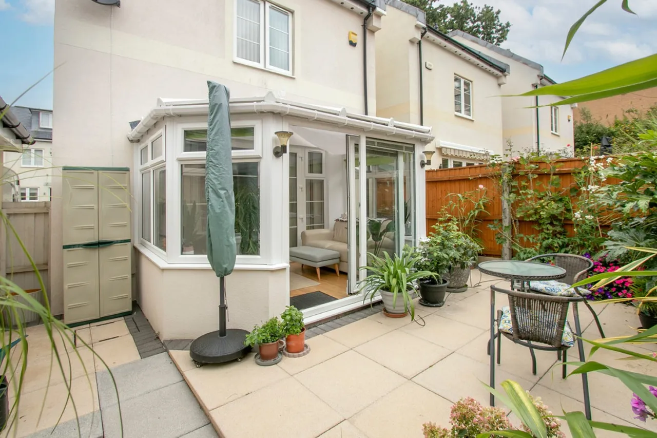 Park Close, Poole, BH15, photo 14