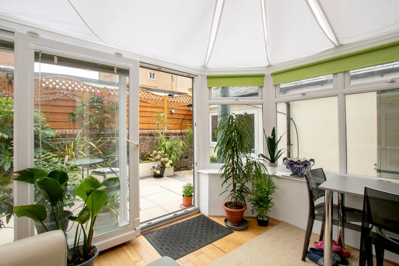 Park Close, Poole, BH15, photo 6