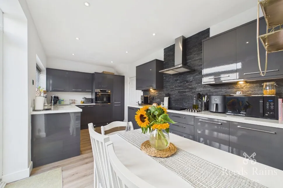 Worksop Road, Swallownest, South Yorkshire, S26, photo 5