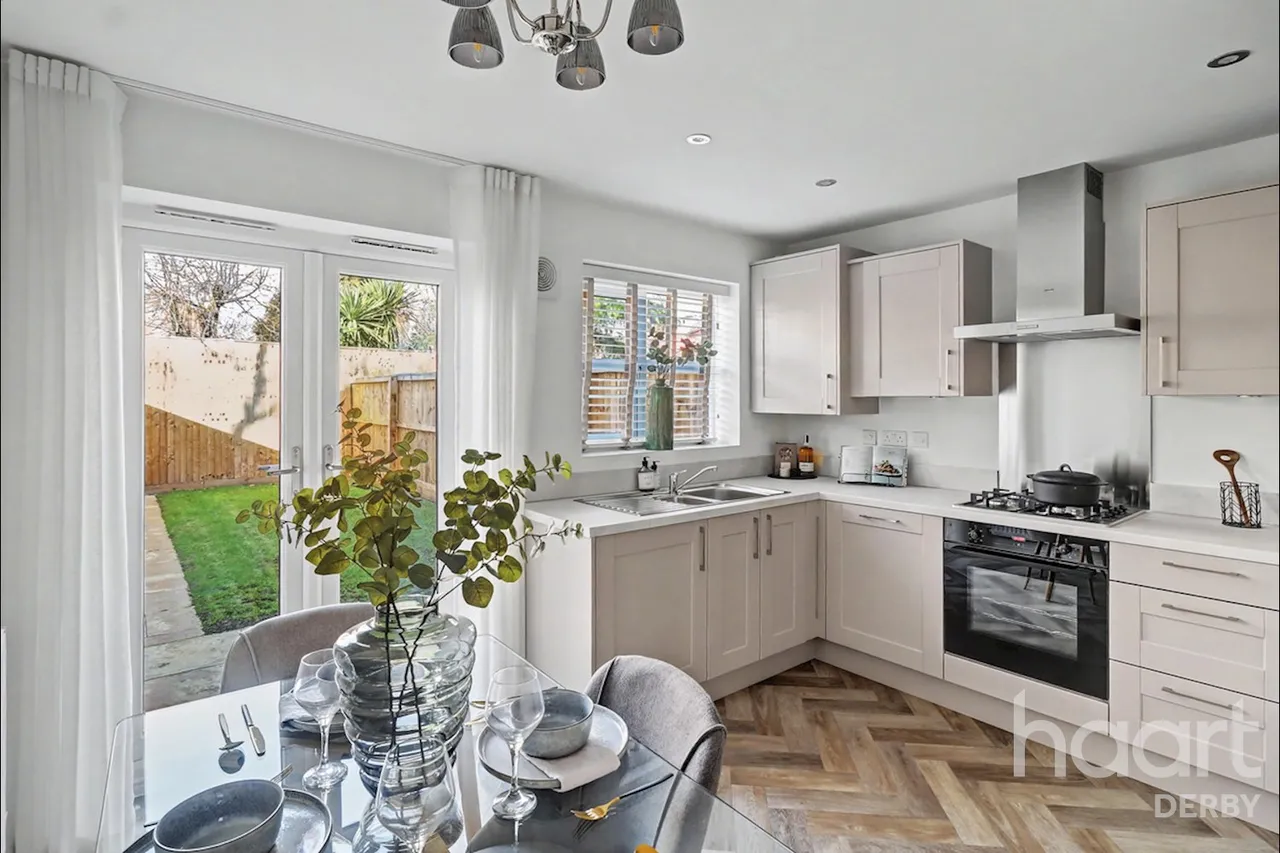 Lucas Lane, Hilton, DE65, photo 2
