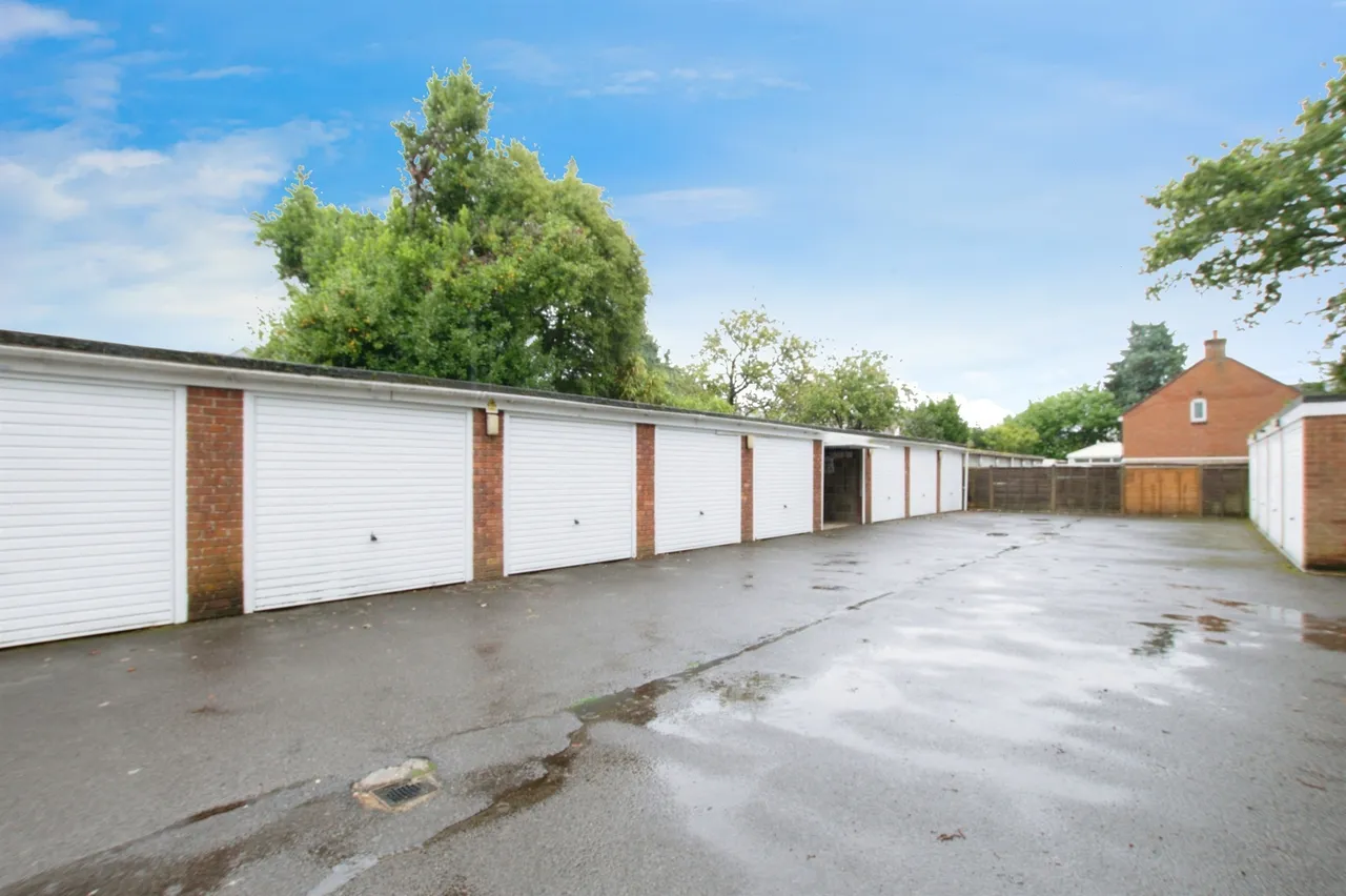 Richmond Park Road, Bournemouth, BH8, photo 11
