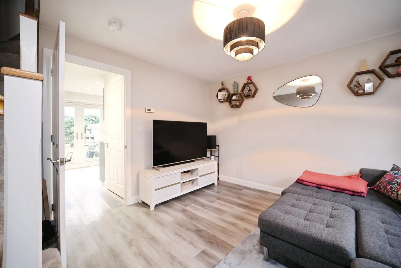 Daylily Close, Chepstow, NP16, photo 3