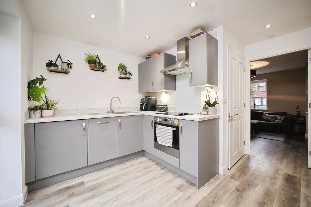 Daylily Close, Chepstow, NP16, photo 4