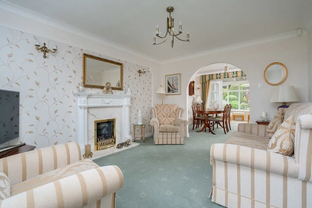Emmet Close, Birkenshaw BD11 2LF, photo 7