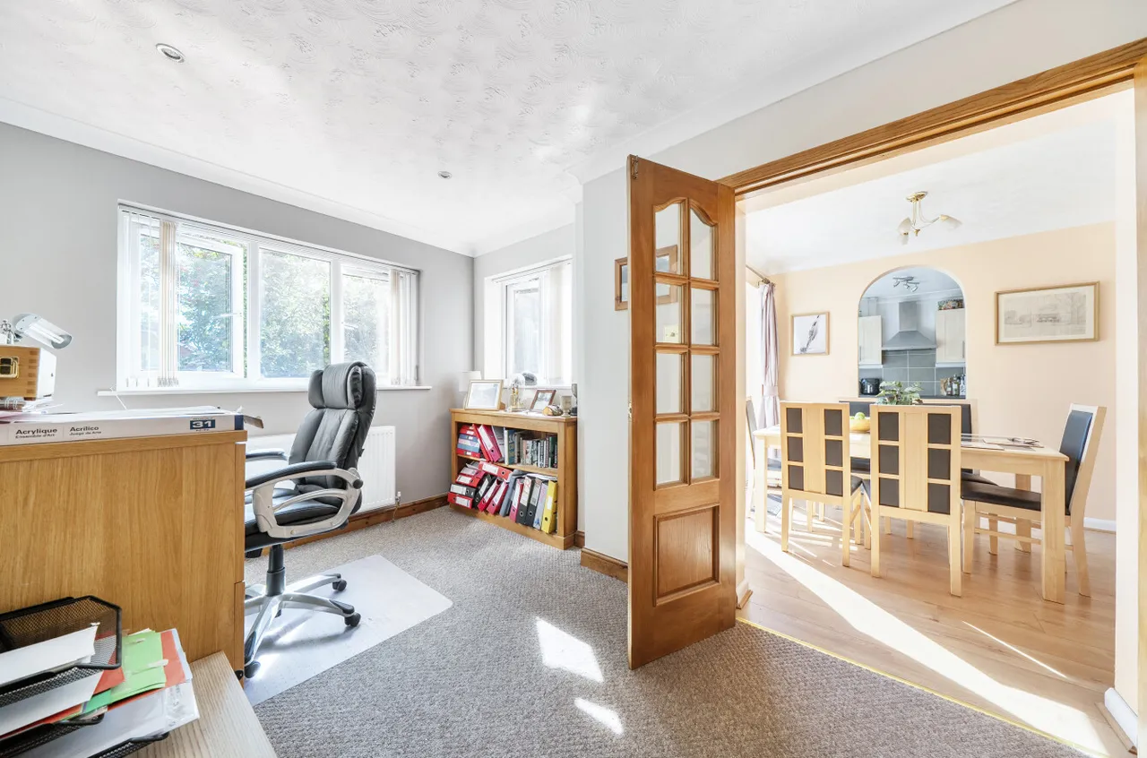Salmons Road, Odiham, RG29, photo 16