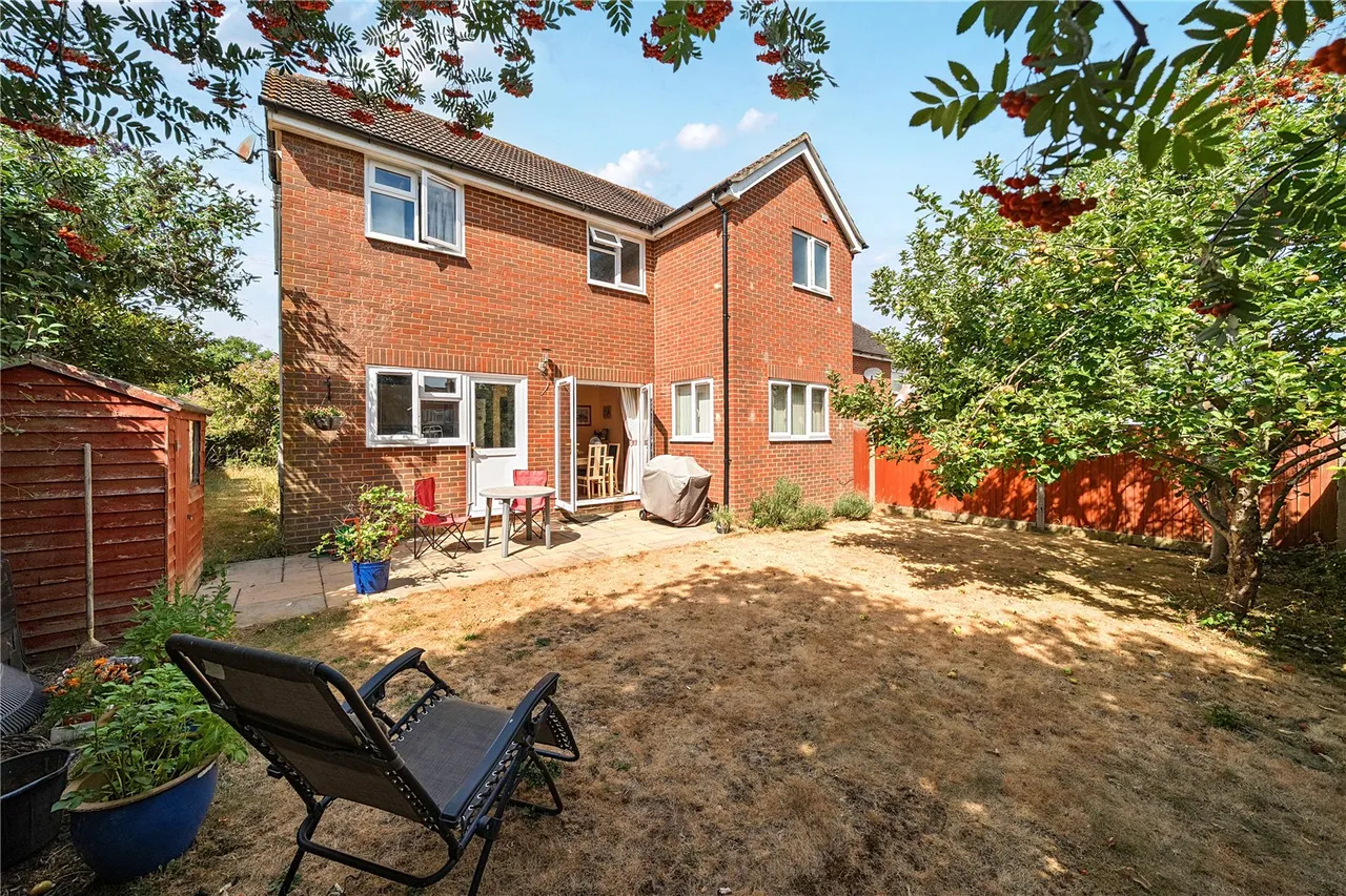 Salmons Road, Odiham, RG29, photo 6