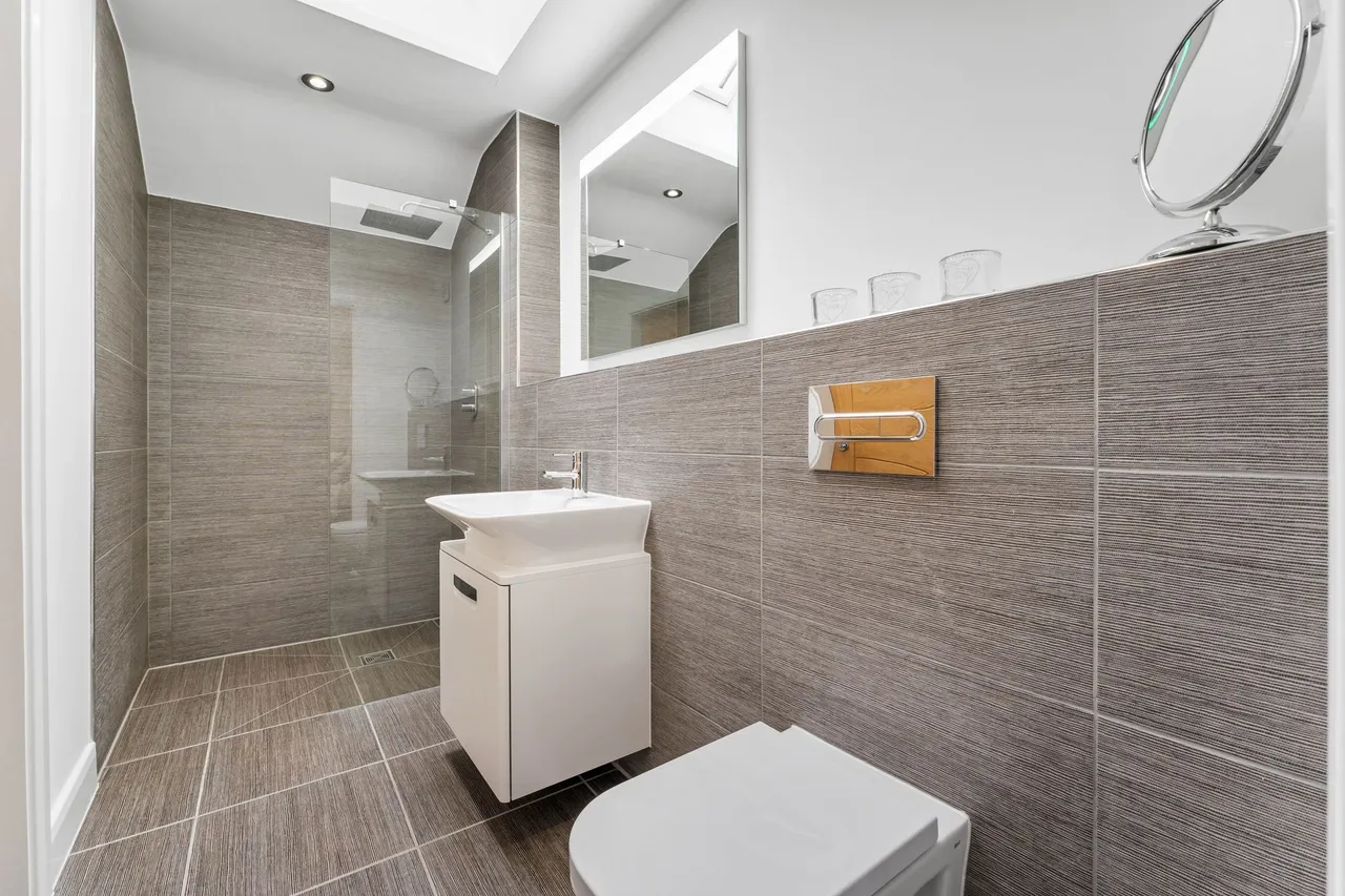 Bridge House Mews, Warrington, photo 18