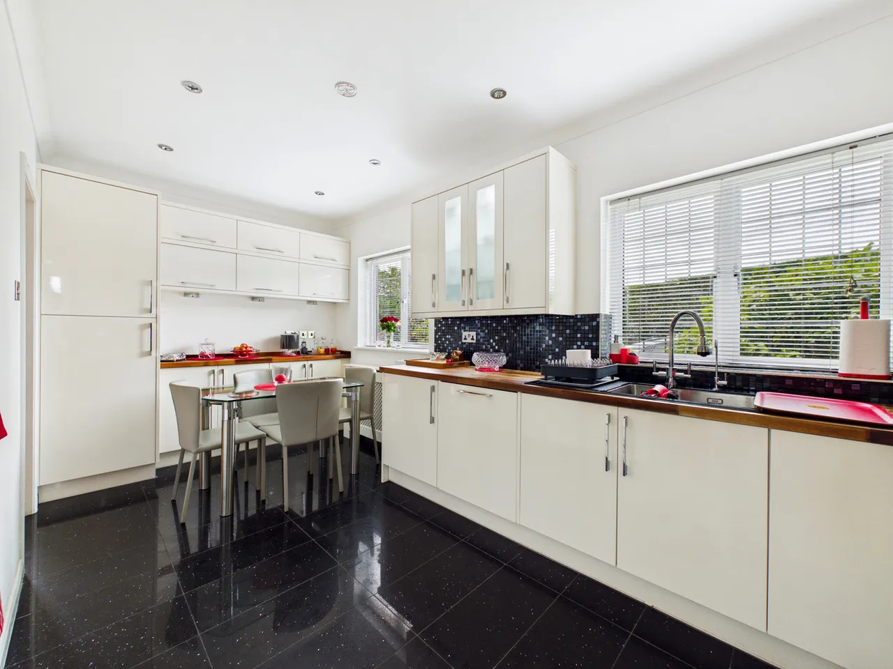 New Road, Marlow, SL7, photo 6
