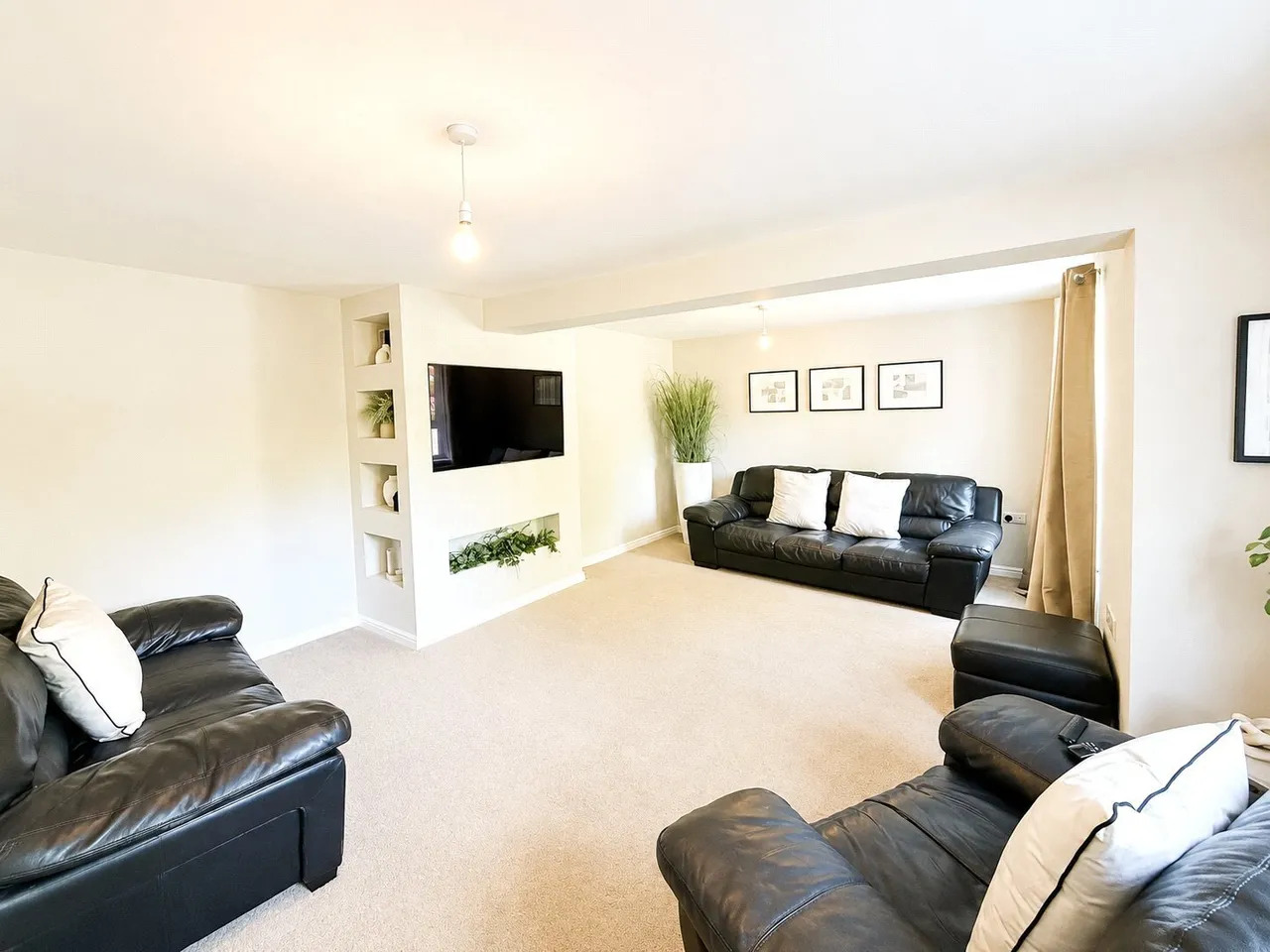 Ainderby Gardens, Northallerton, North Yorkshire, DL7, photo 4