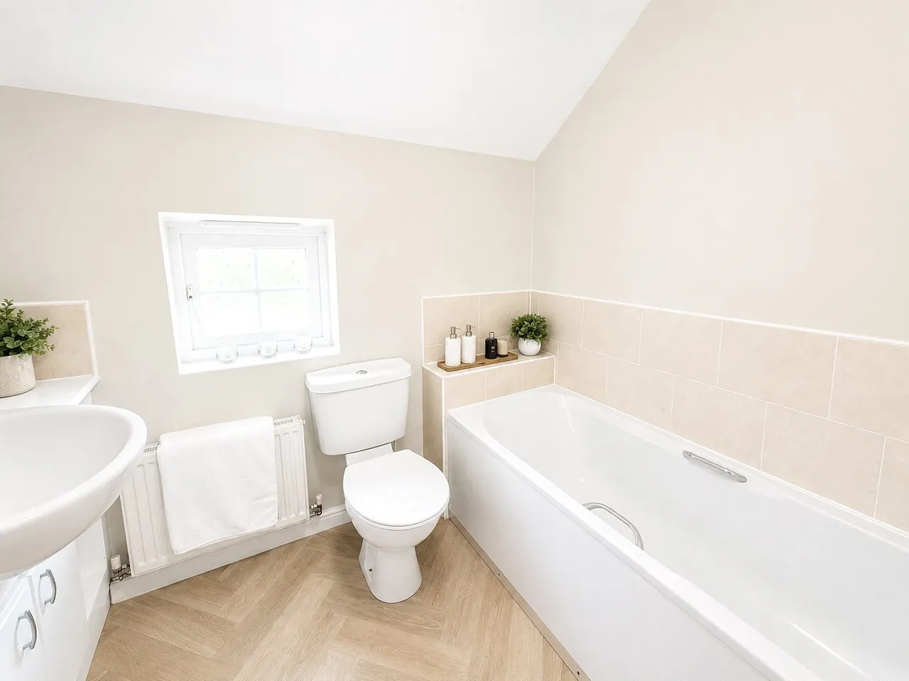 Ainderby Gardens, Northallerton, North Yorkshire, DL7, photo 18