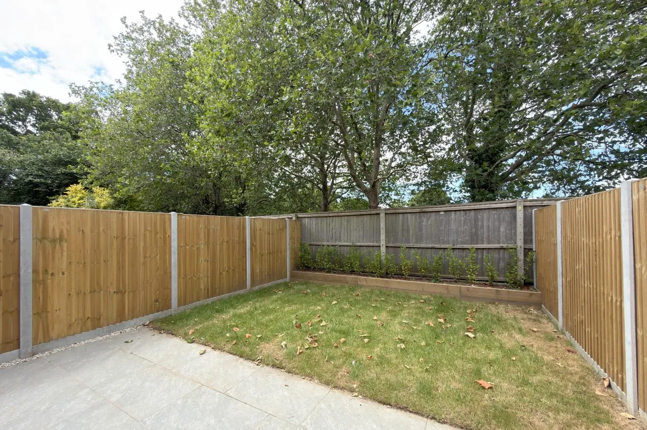 Ensbury Avenue, BH10, photo 8