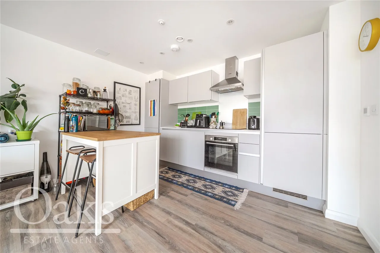 Doyle Road, South Norwood, SE25, photo 6