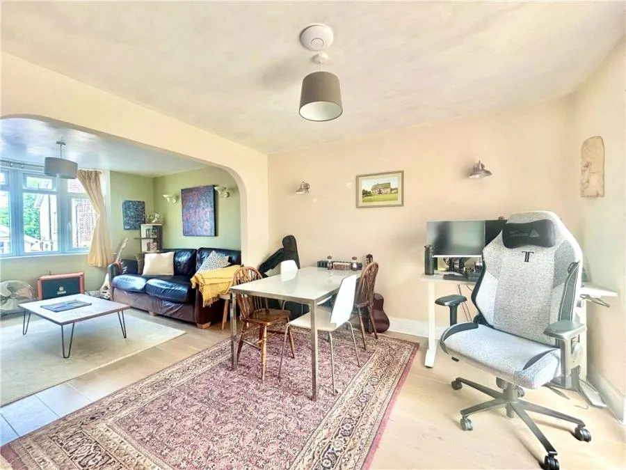 Trevor Road, Newport, PO30, photo 7