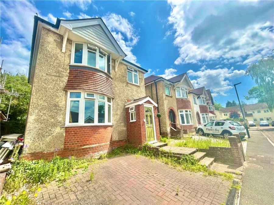 3 bed house for sale, Trevor Road, Newport, PO30