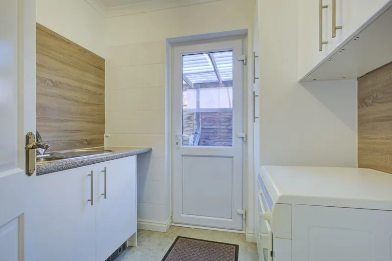 Kerrs Way Wroughton, Swindon SN4 9EJ, photo 10