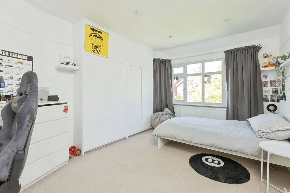 Birchwood Park Avenue, Swanley, Kent, BR8, photo 9