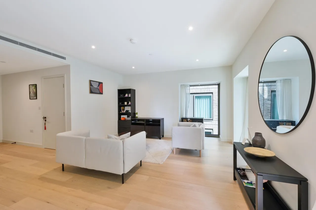 Endurance House, Riverscape, E16, photo 10