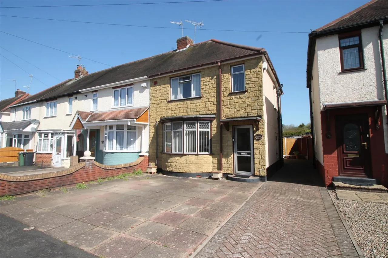 Hickmans Avenue, Cradley Heath, photo 24