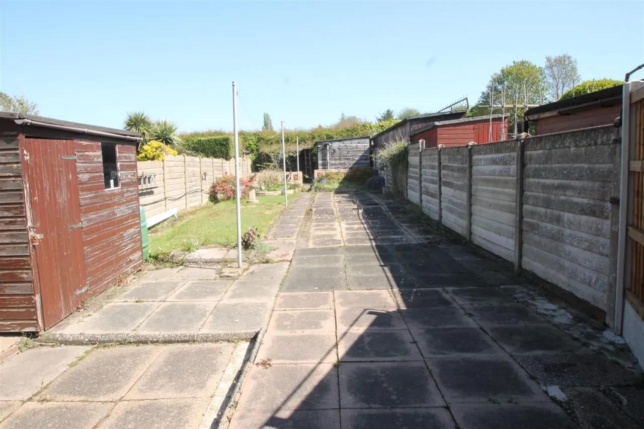 Hickmans Avenue, Cradley Heath, photo 7