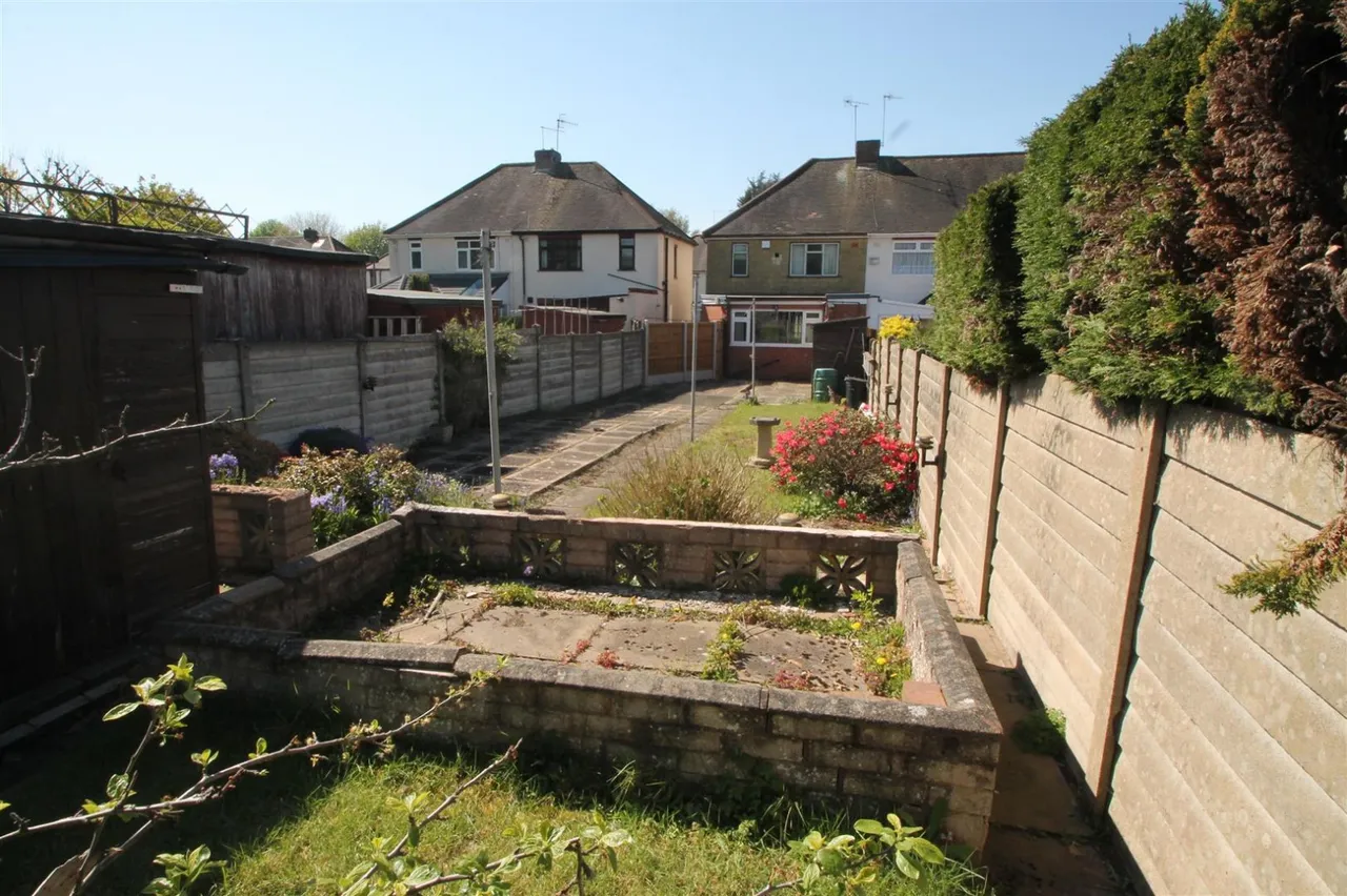 Hickmans Avenue, Cradley Heath, photo 19