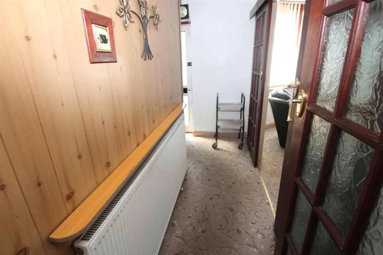 Hickmans Avenue, Cradley Heath, photo 14
