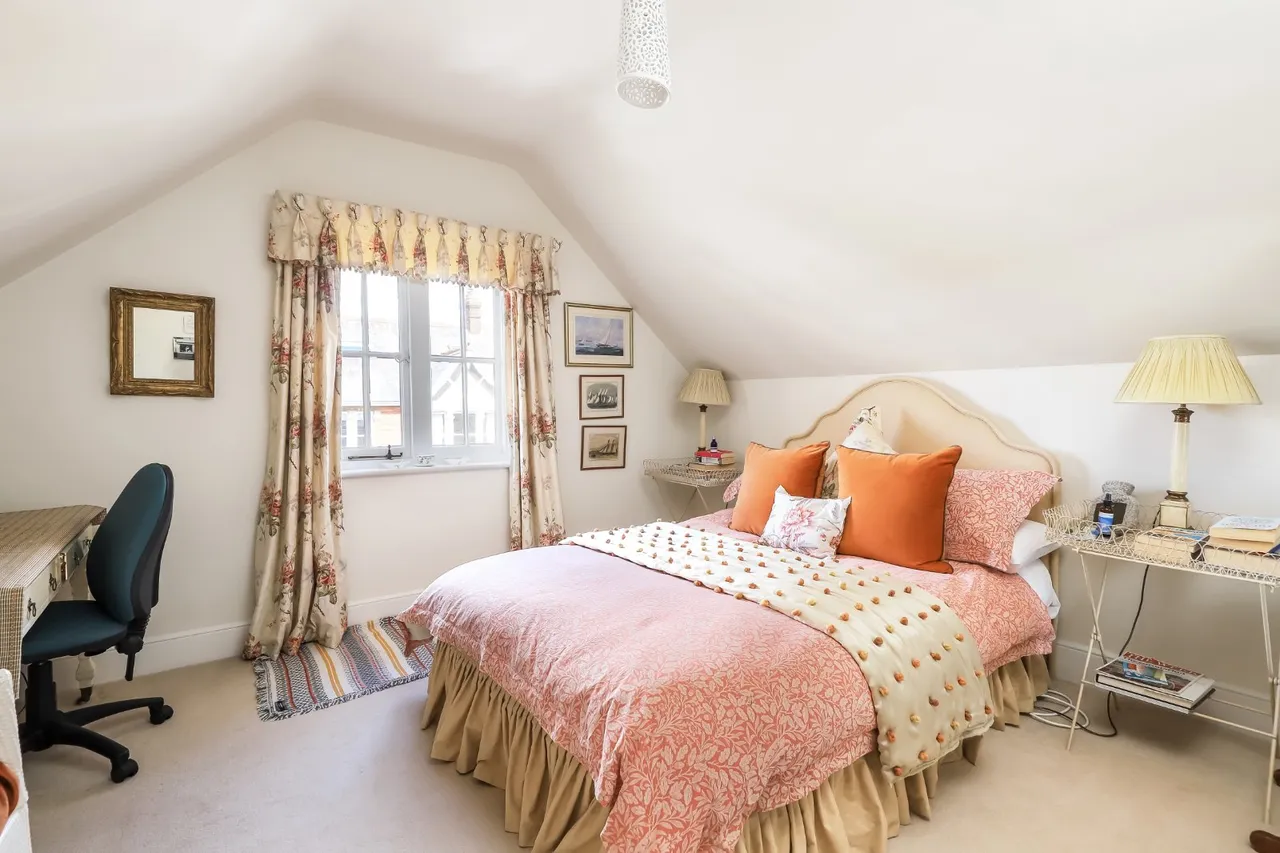 Victoria Road, Salisbury, Wiltshire, SP1 3NG, photo 14