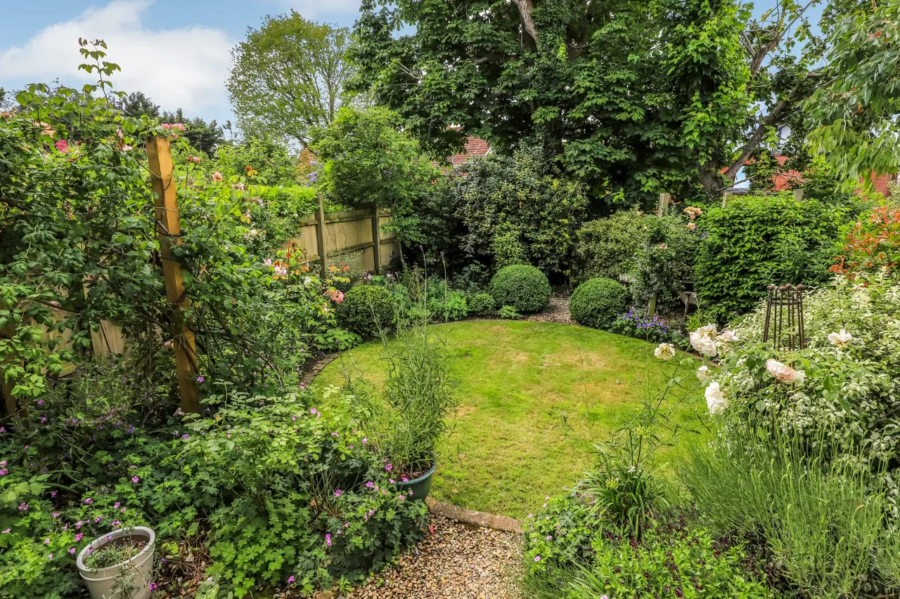 Victoria Road, Salisbury, Wiltshire, SP1 3NG, photo 16