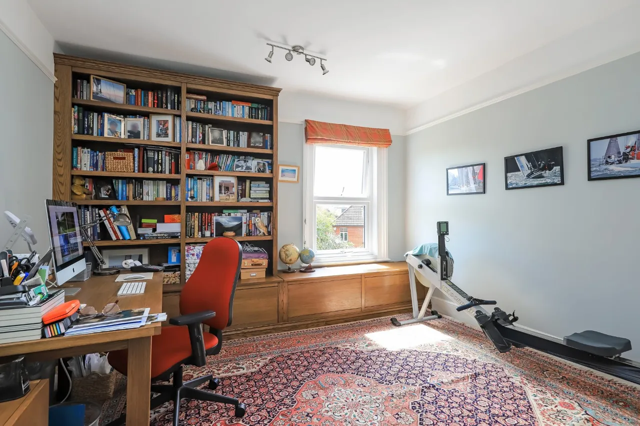 Victoria Road, Salisbury, Wiltshire, SP1 3NG, photo 12