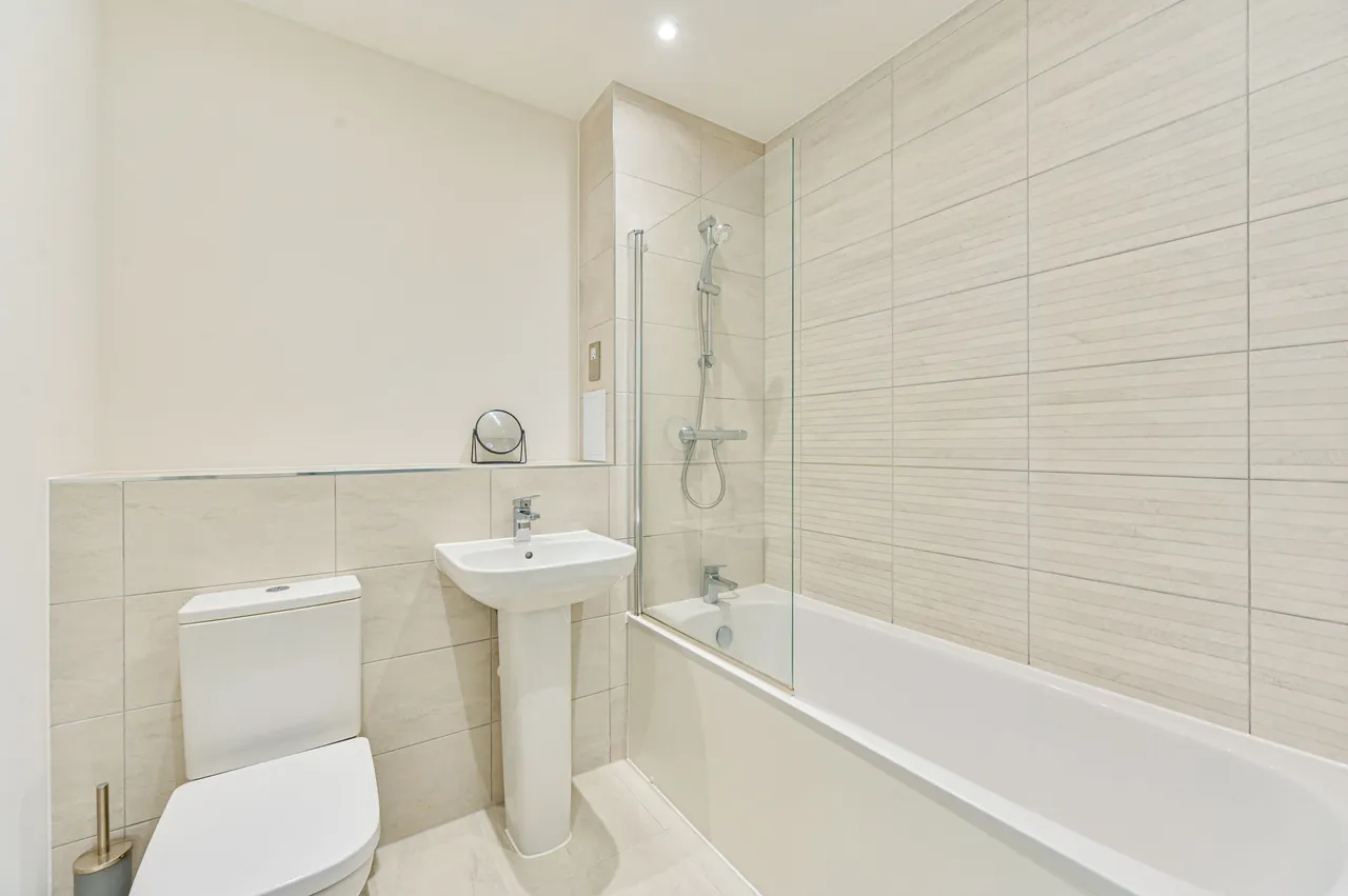 Thamesmead, SE28, photo 17
